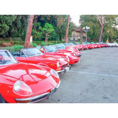 Smartbox Emozioni senza limiti: vintage tour per 2 in Spider d'epoca tra le colline del Chianti Smartbox Emozioni senza limiti: vintage tour per 2 in Spider d'epoca tra le colline del Chianti