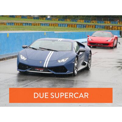 Smartbox Alla guida di 2 supercar: 1 giro sul Circuito Varano de' Melegari Smartbox Alla guida di 2 supercar: 1 giro sul Circuito Varano de' Melegari