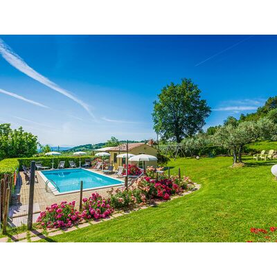 Smartbox Fuga romantica in Umbria: 2 notti in agriturismo con aperitivo e accesso alla Spa Smartbox Fuga romantica in Umbria: 2 notti in agriturismo con aperitivo e accesso alla Spa
