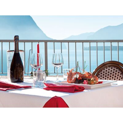 Smartbox Lovere e il Lago d'Iseo: 2 notti in hotel 4* con cena gourmet di terra e mare e accesso alla Spa Smartbox Lovere e il Lago d'Iseo: 2 notti in hotel 4* con cena gourmet di terra e mare e accesso alla Spa