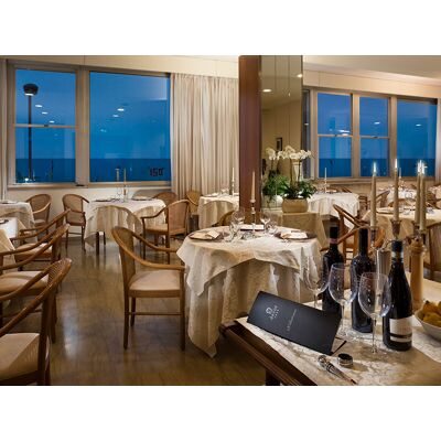 Smartbox 2 notti a Rimini in hotel 4* con romantica cena vistamare Smartbox 2 notti a Rimini in hotel 4* con romantica cena vistamare
