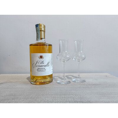Smartbox Aroma Wine Bar Enoteca: 1 bottiglia di grappa con 2 calici da degustazione a domicilio Smartbox Aroma Wine Bar Enoteca: 1 bottiglia di grappa con 2 calici da degustazione a domicilio