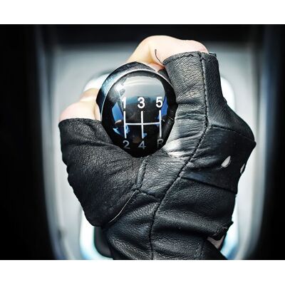 Smartbox Pilota per un giorno: 2 giri al volante di una Porsche 911 GT3 presso il Circuito di Vairano Smartbox Pilota per un giorno: 2 giri al volante di una Porsche 911 GT3 presso il Circuito di Vairano