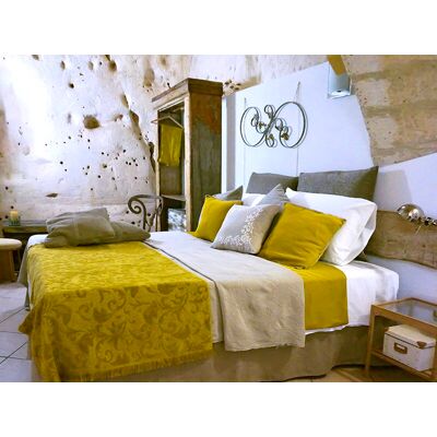 Smartbox Una pausa tra i sassi di Matera: 2 notti in uno storico appartamento palazziato con aperitivo Smartbox Una pausa tra i sassi di Matera: 2 notti in uno storico appartamento palazziato con aperitivo