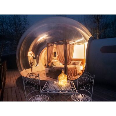 Smartbox Due cuori sotto le stelle: 1 notte in Bubble Room Smartbox Due cuori sotto le stelle: 1 notte in Bubble Room