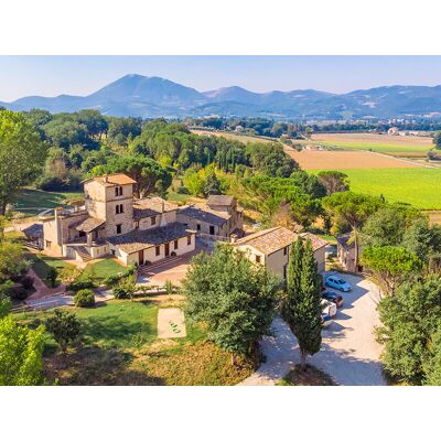 Smartbox Incantevole Umbria: 2 notti e 2 gustose cene Smartbox Incantevole Umbria: 2 notti e 2 gustose cene