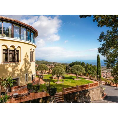 Smartbox Relax alle pendici dell'Etna: 1 notte con cena e Spa in hotel 4* Smartbox Relax alle pendici dell'Etna: 1 notte con cena e Spa in hotel 4*