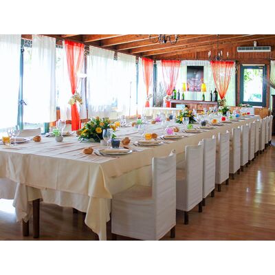 Smartbox Tradizioni emiliane a tavola: pranzo o cena in un tipico ristorante a Bologna Smartbox Tradizioni emiliane a tavola: pranzo o cena in un tipico ristorante a Bologna