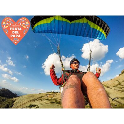 Smartbox Festa del papà mozzafiato: 1 emozionante volo in parapendio solo per Lui Smartbox Festa del papà mozzafiato: 1 emozionante volo in parapendio solo per Lui