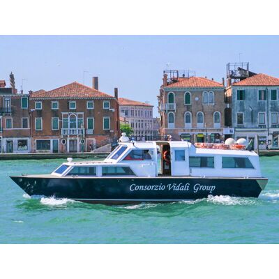 SMARTBOX - Tour Murano Burano Torcello - 4 ospiti - Vetreria SMARTBOX - Tour Murano Burano Torcello - 4 ospiti - Vetreria
