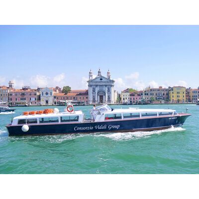 Smartbox Tour pomeridiano di Murano, Burano e Torcello tra merletti e vetri per 2 adulti Smartbox Tour pomeridiano di Murano, Burano e Torcello tra merletti e vetri per 2 adulti