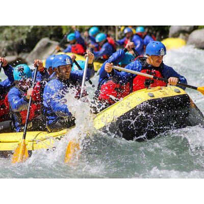 Smartbox Adrenalina al top col Rafting Power in Trentino per 4 persone Smartbox Adrenalina al top col Rafting Power in Trentino per 4 persone