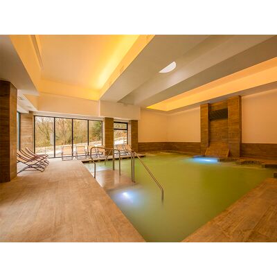 Smartbox Ingresso alla Spa termale Bagni Triponzo (5h) con light lunch in Umbria per 2 Smartbox Ingresso alla Spa termale Bagni Triponzo (5h) con light lunch in Umbria per 2