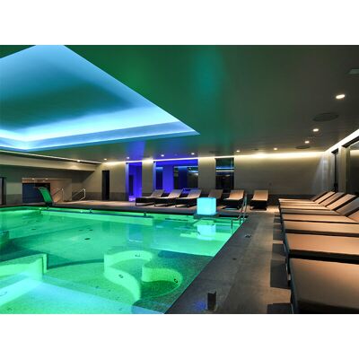 Smartbox Fuga relax e coccole a Fiuggi Terme: 1 notte in hotel 4* con accesso alla Spa e aperitivo Smartbox Fuga relax e coccole a Fiuggi Terme: 1 notte in hotel 4* con accesso alla Spa e aperitivo