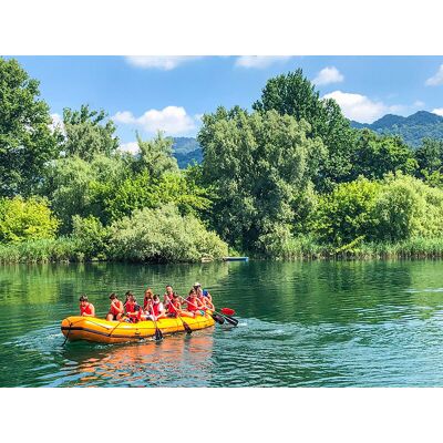 Smartbox Adrenaliniche emozioni sull'Adda: 1 discesa di Soft Rafting per 1 persona Smartbox Adrenaliniche emozioni sull'Adda: 1 discesa di Soft Rafting per 1 persona