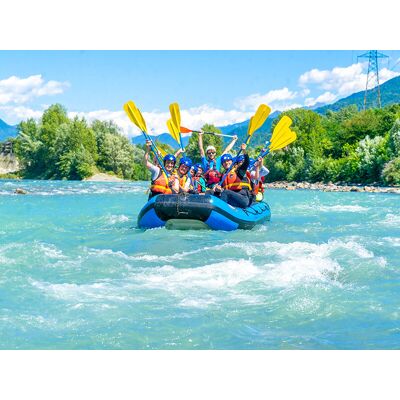Smartbox Divertimento estremo in Valtellina: discesa Rafting Extreme Fun per 1 Smartbox Divertimento estremo in Valtellina: discesa Rafting Extreme Fun per 1