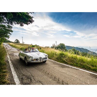 Smartbox Guida di un'Alfa Romeo Giulietta per 2 giorni nel weekend sul Lago di Garda Smartbox Guida di un'Alfa Romeo Giulietta per 2 giorni nel weekend sul Lago di Garda