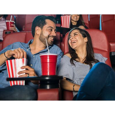 Smartbox Serata film a Napoli: 2 biglietti per un cinema a scelta Smartbox Serata film a Napoli: 2 biglietti per un cinema a scelta