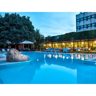 Smartbox Lusso e relax a Verona: 2 notti con cena e accesso illimitato alla Spa in hotel 4 stelle Smartbox Lusso e relax a Verona: 2 notti con cena e accesso illimitato alla Spa in hotel 4 stelle