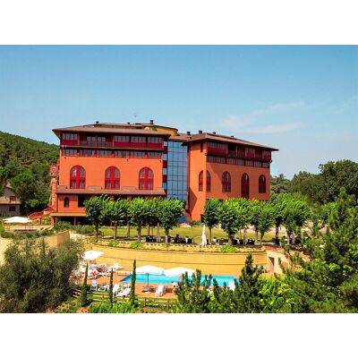 Smartbox Benessere di coppia a Chianciano Terme: 1 notte in hotel 4* con cena e accesso Spa Smartbox Benessere di coppia a Chianciano Terme: 1 notte in hotel 4* con cena e accesso Spa