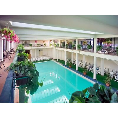 Smartbox Giornata alle terme tutta per te: accesso in Spa termale di Salerno con maschera viso e aperitivo Smartbox Giornata alle terme tutta per te: accesso in Spa termale di Salerno con maschera viso e aperitivo