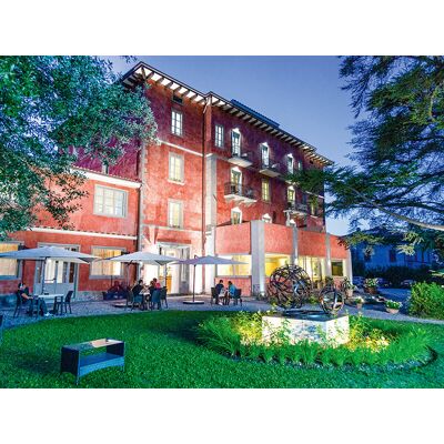 Smartbox 2 magiche notti in hotel 4* alle pendici del Monte Amiata, in Toscana Smartbox 2 magiche notti in hotel 4* alle pendici del Monte Amiata, in Toscana