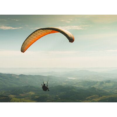 Smartbox In volo sulla Toscana: 1 esperienza di parapendio a scelta per 1 persona Smartbox In volo sulla Toscana: 1 esperienza di parapendio a scelta per 1 persona