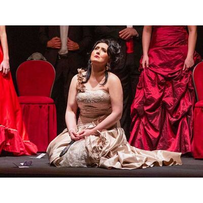 Smartbox La Traviata: 1 biglietto per l'opera di Giuseppe Verdi in scena a Roma Smartbox La Traviata: 1 biglietto per l'opera di Giuseppe Verdi in scena a Roma