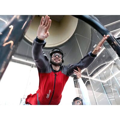 Smartbox Volo indoor per 1 con Aero Gravity: adrenalina pura in settimana vicino a Milano Smartbox Volo indoor per 1 con Aero Gravity: adrenalina pura in settimana vicino a Milano