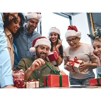 Smartbox Il regalo di Natale perfetto per il miglior collega: soggiorni, cene, pause relax e avventure! Smartbox Il regalo di Natale perfetto per il miglior collega: soggiorni, cene, pause relax e avventure!
