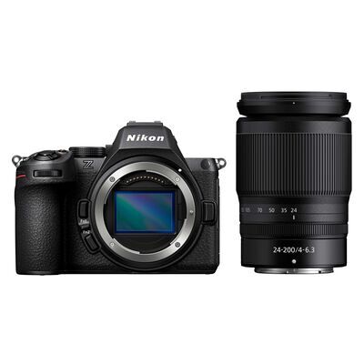 Nikon Z5 II + 24-200 mm f/4.0-6.3 VR Nikon Z5 II + 24-200 mm f/4.0-6.3 VR
