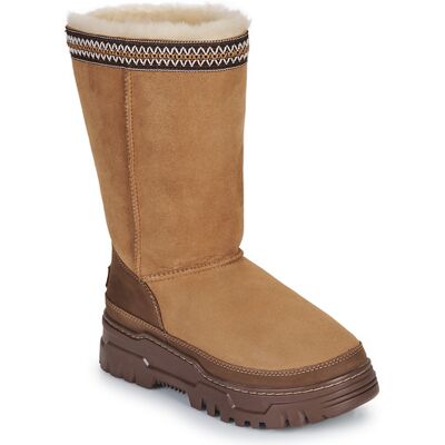 Scarpe da neve UGG W CLASSIC TALL TRAILGAZER Marrone 38 Scarpe da neve UGG W CLASSIC TALL TRAILGAZER Marrone 38