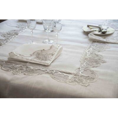 Blanco Yl169-91a Tovaglia 12 Posti Per Tavolo Rettangolare 180x270 Cm Ricamato In Lurex Argento Con Pizzo In Organza + 12 Tovaglioli 50x50 Cm - Yl169-91a Blanco Yl169-91a Tovaglia 12 Posti Per Tavolo Rettangolare 180x270 Cm Ricamato In Lurex Argento Con Pizzo In Organza + 12 Tovaglioli 50x50 Cm - Yl169-91a