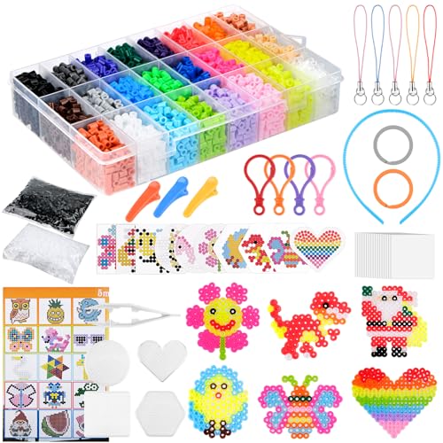 WuGU Perline da Stirare Set, 6300 Pezzi Perline a Fusione 24 Colori, 5 MM, Fusione Kit Creativo Fai da Te, Bambini DIY Perline Artigianali con Carta da Disegno e Manuale di Progettazione