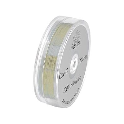 TOHO Filo nylon One-G nº09 giallo chiaro 46 m. TOHO Filo nylon One-G nº09 giallo chiaro 46 m.