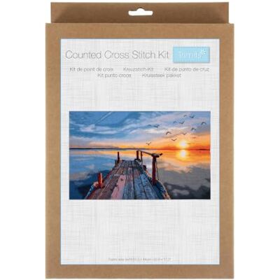 Trimits Kit per punto croce Tramonto Include tela Aida bianca a 14 punti, fili, ago, tabella colori e istruzioni. Trimits Kit per punto croce Tramonto Include tela Aida bianca a 14 punti, fili, ago, tabella colori e istruzioni.