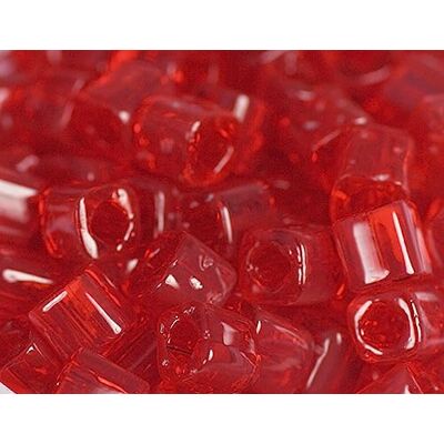 TOHO Perline giapponesi cubo trasparente granato 4mm. 100 g. TOHO Perline giapponesi cubo trasparente granato 4mm. 100 g.