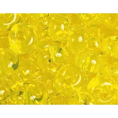 TOHO Perline giapponesi magatama trasparente giallo 3mm. 100 g. TOHO Perline giapponesi magatama trasparente giallo 3mm. 100 g.