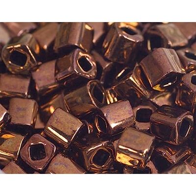 TOHO Perline giapponesi cubo metallico bronzo 4mm. 100 g. TOHO Perline giapponesi cubo metallico bronzo 4mm. 100 g.