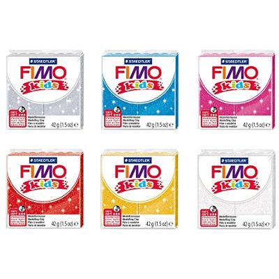Staedtler FIMO Kids Glitter Modelling Clay, 6 Blocchi in Bianco, Oro, Rosso, Rosa, Blu e Argento, 42 g ciascuno, Argilla Super Morbida, indurente al Forno per Bambini con Effetto Glitterato Staedtler FIMO Kids Glitter Modelling Clay, 6 Blocchi in Bianco, Oro, Rosso, Rosa, Blu e Argento, 42 g ciascuno, Argilla Super Morbida, indurente al Forno per Bambini con Effetto Glitterato