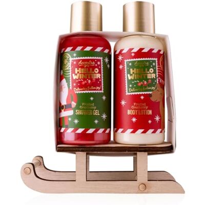 accentra Set bagno HELLO WINTER su slitta di legno con docciaschiuma e lozione corpo, regalo donna Natale, profumo mirtillo rosso ghiacciato, rosso/verde accentra Set bagno HELLO WINTER su slitta di legno con docciaschiuma e lozione corpo, regalo donna Natale, profumo mirtillo rosso ghiacciato, rosso/verde