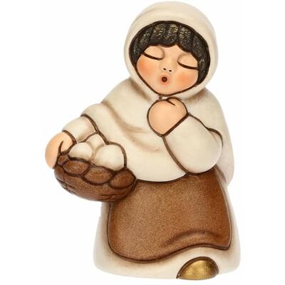 THUN Donna con cesto di uova ceramica Collezione Presepe Classico 5,7 x 4,7 x 8 cm THUN Donna con cesto di uova ceramica Collezione Presepe Classico 5,7 x 4,7 x 8 cm