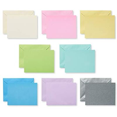 American Greetings UK Greetings Confezione multipla di 100 biglietti bianchi a pannello singolo, forniture per la creazione di biglietti, arti e mestieri, disegni pastello, con buste, 106 x 142 x 77 mm American Greetings UK Greetings Confezione multipla di 100 biglietti bianchi a pannello singolo, forniture per la creazione di biglietti, arti e mestieri, disegni pastello, con buste, 106 x 142 x 77 mm