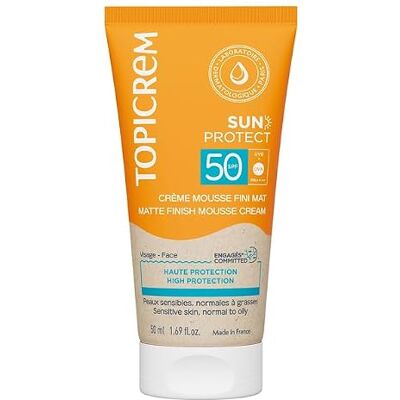 Topicrem Sun Protect, Crema Schiuma Finitura Opaca SPF50 Crema solare viso ad alta protezione, idrata 24 ore, finitura opaca Cura pelli sensibili, esposte al sole Profumo soleggiato 50 ml Topicrem Sun Protect, Crema Schiuma Finitura Opaca SPF50 Crema solare viso ad alta protezione, idrata 24 ore, finitura opaca Cura pelli sensibili, esposte al sole Profumo soleggiato 50 ml