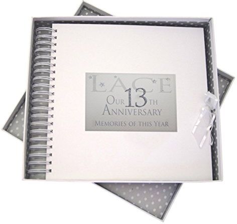 WHITE COTTON CARDS 13° Anniversario di Pizzo Anno, Libro di Biglietti e ricordi, Glitter e Parole, Legno, Bianco, 27x30x4 cm