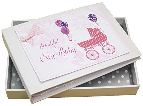 WHITE COTTON CARDS Mini album fotografico "New Baby", motivo: carrozzina rosa