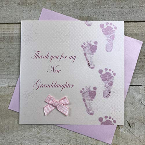 WHITE COTTON CARDS Pink Footprints -Biglietto d'auguri per Nipote con Scritta Thank You for My New Granddaughter, Rifinito a Mano, Cotone, Bianco