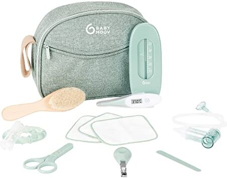 Babymoov Kit per la cura del bambino In tessuto riciclato certificato GRS 10 accessori tra cui spazzola in legno FSC, salviette riutilizzabili, termometro digitale, termometro da bagno, Matcha