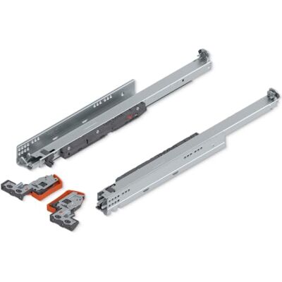 Blum MOVENTO guida estrazione totale 40kg NL550mm tecnica ad aggancio OTION integrato Compatibile SERVO-DRIVE & TIP-ON zincata, 1 paio sinistra/destra Blum MOVENTO guida estrazione totale 40kg NL550mm tecnica ad aggancio OTION integrato Compatibile SERVO-DRIVE & TIP-ON zincata, 1 paio sinistra/destra