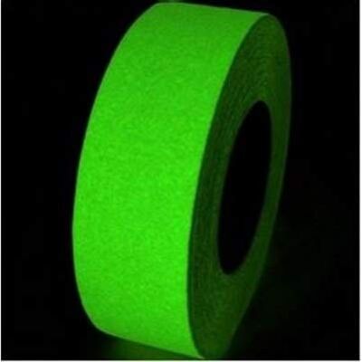 StickersLab Strisce pellicole adesive antiscivolo fosforescente luminescente (25mm x 18,3MT) StickersLab Strisce pellicole adesive antiscivolo fosforescente luminescente (25mm x 18,3MT)